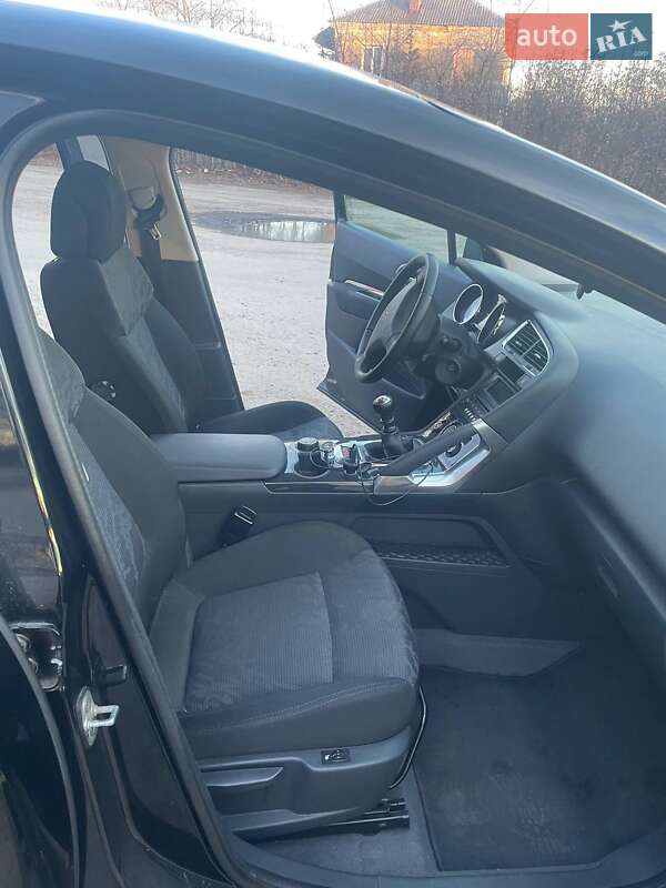 Позашляховик / Кросовер Peugeot 3008 2010 в Дрогобичі