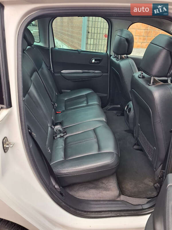 Позашляховик / Кросовер Peugeot 3008 2010 в Вінниці