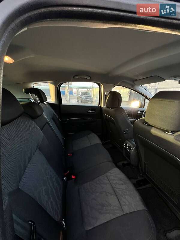 Внедорожник / Кроссовер Peugeot 3008 2011 в Снятине фото 5 Внедорожник / Кроссовер Peugeot 3008 2011 в Снятине