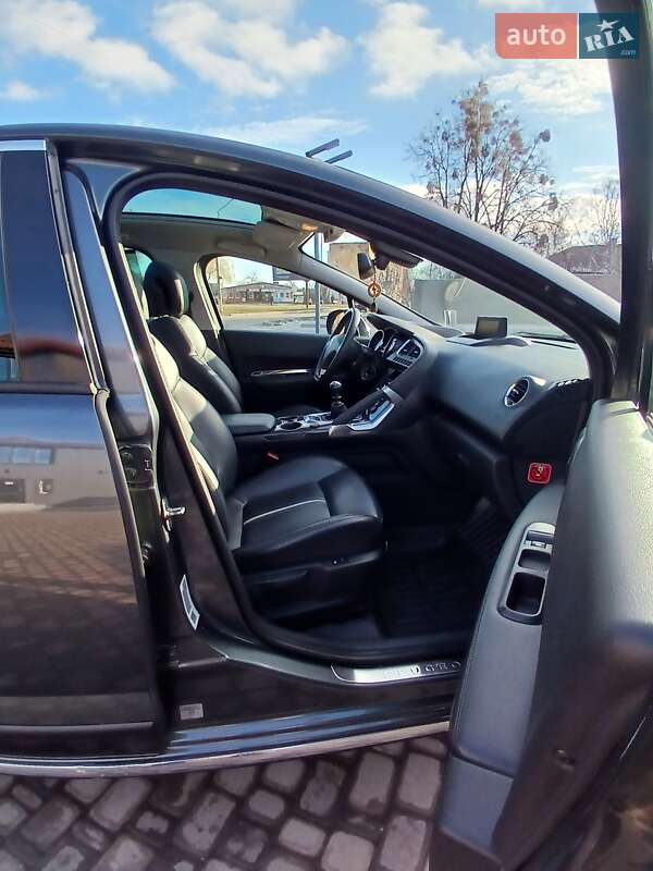 Внедорожник / Кроссовер Peugeot 3008 2012 в Гадяче