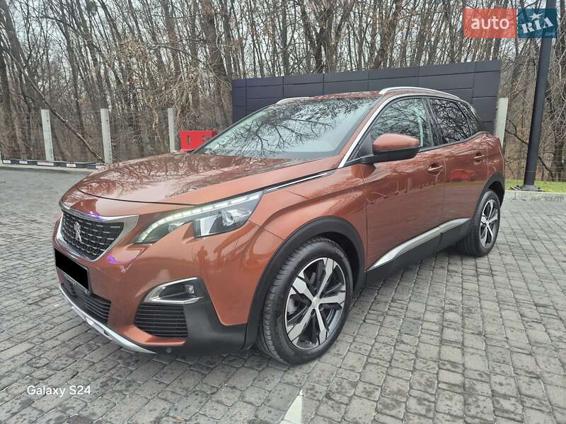 Внедорожник / Кроссовер Peugeot 3008 2019 в Киеве