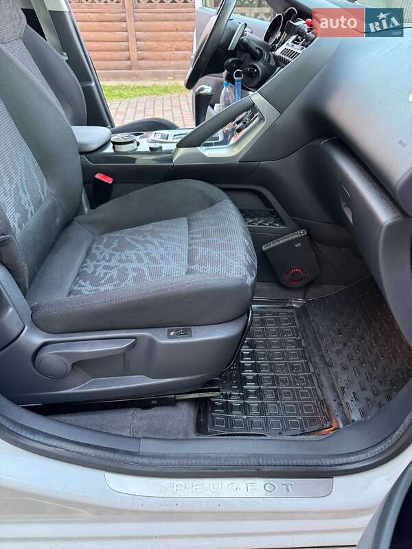 Позашляховик / Кросовер Peugeot 3008 2010 в Самборі