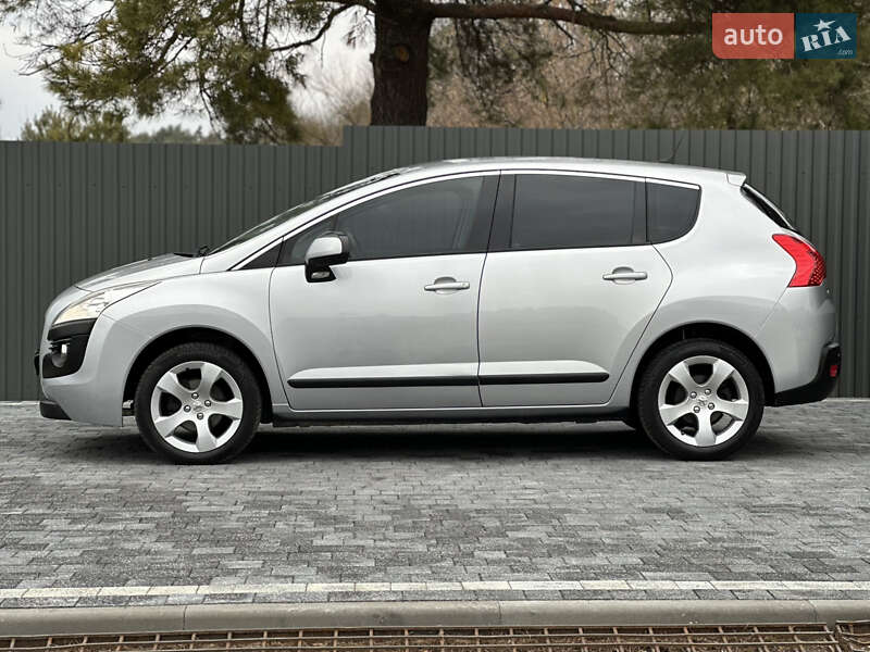 Внедорожник / Кроссовер Peugeot 3008 2013 в Смыге
