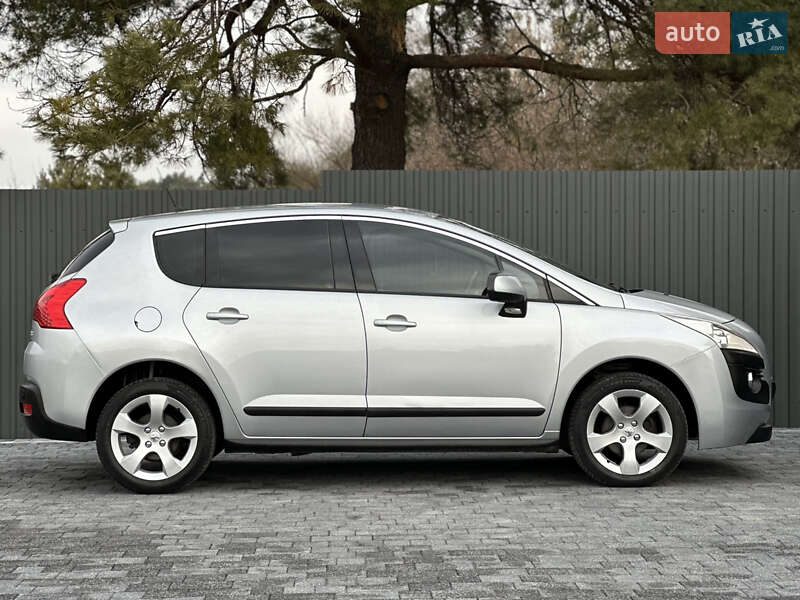 Внедорожник / Кроссовер Peugeot 3008 2013 в Смыге