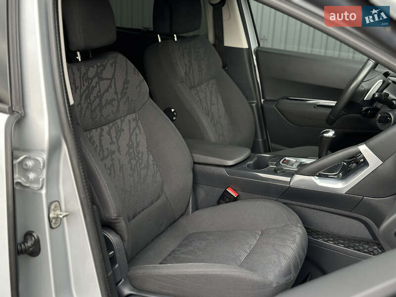 Внедорожник / Кроссовер Peugeot 3008 2013 в Смыге