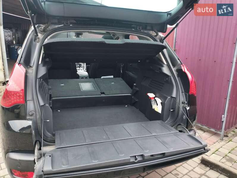 Позашляховик / Кросовер Peugeot 3008 2010 в Луцьку