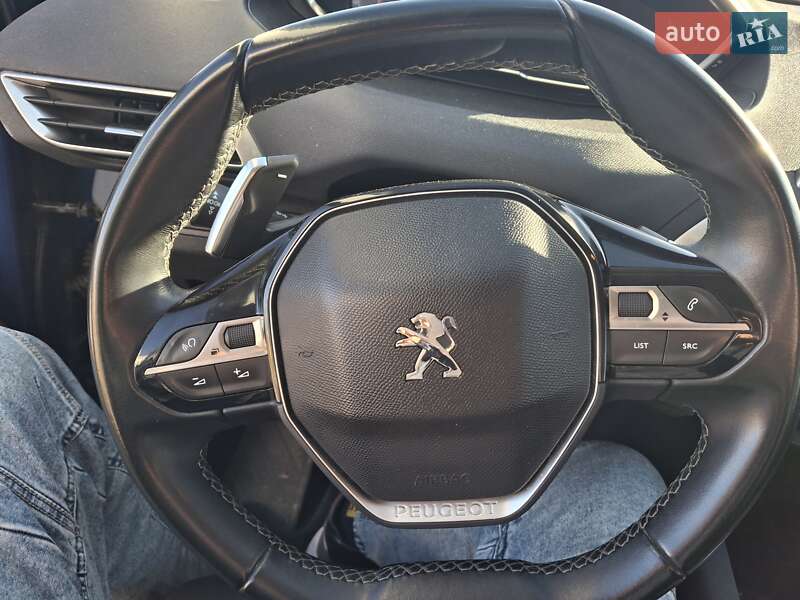 Позашляховик / Кросовер Peugeot 3008 2018 в Львові