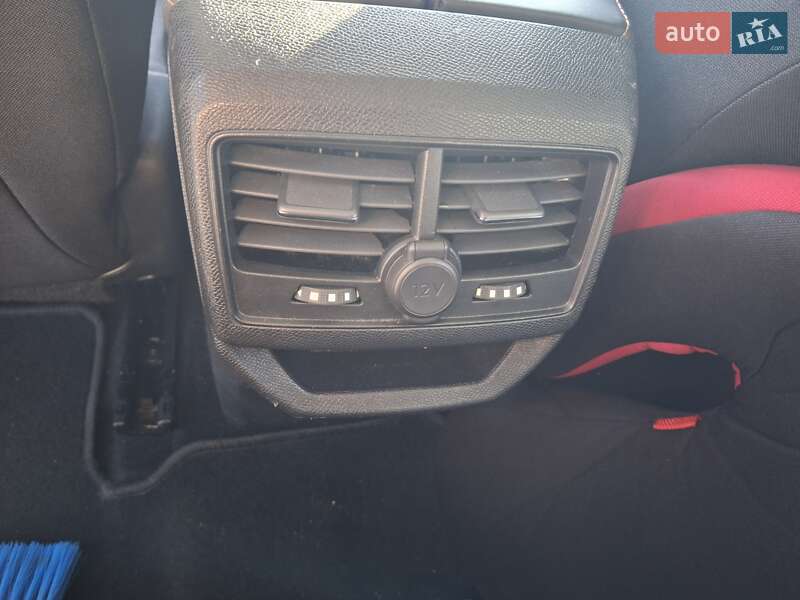 Позашляховик / Кросовер Peugeot 3008 2018 в Львові