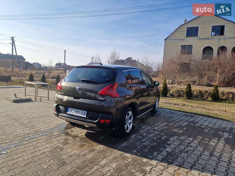 Позашляховик / Кросовер Peugeot 3008 2010 в Львові
