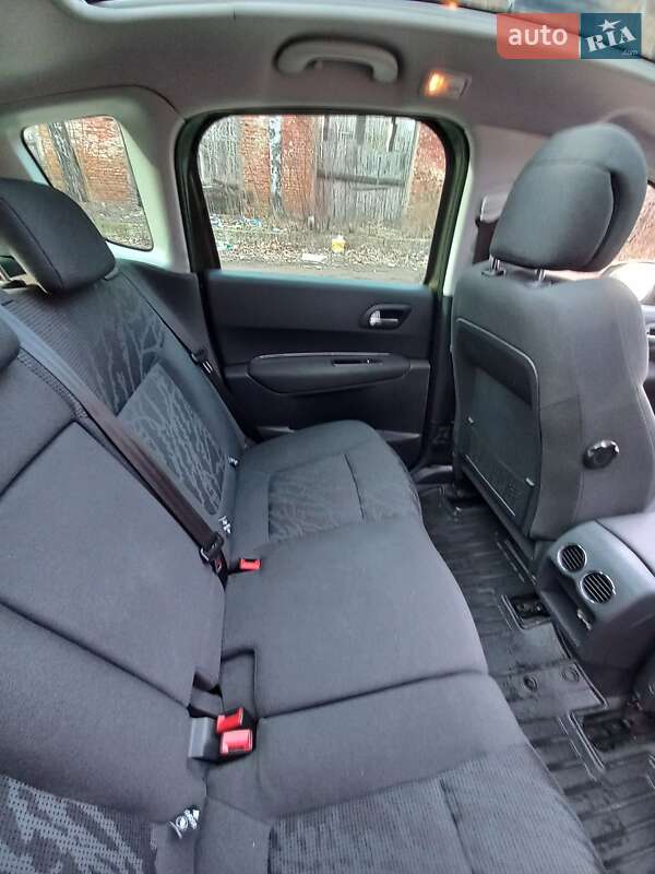 Позашляховик / Кросовер Peugeot 3008 2012 в Коломиї