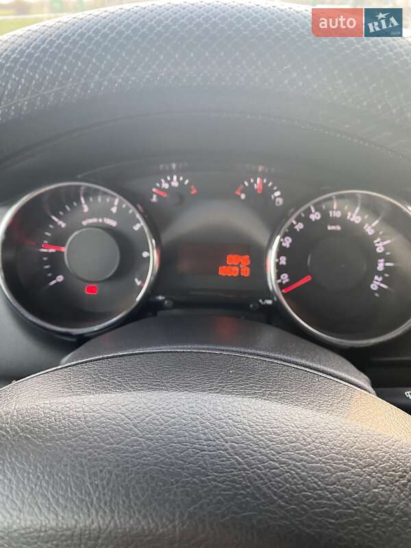 Позашляховик / Кросовер Peugeot 3008 2010 в Первомайську фото 4 Позашляховик / Кросовер Peugeot 3008 2010 в Первомайську