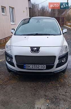 Позашляховик / Кросовер Peugeot 3008 2010 в Рокитному