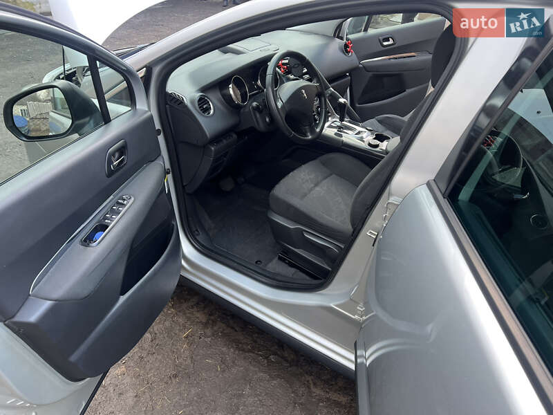 Внедорожник / Кроссовер Peugeot 3008 2013 в Луцке