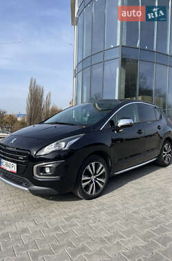 Позашляховик / Кросовер Peugeot 3008 2015 в Рівному