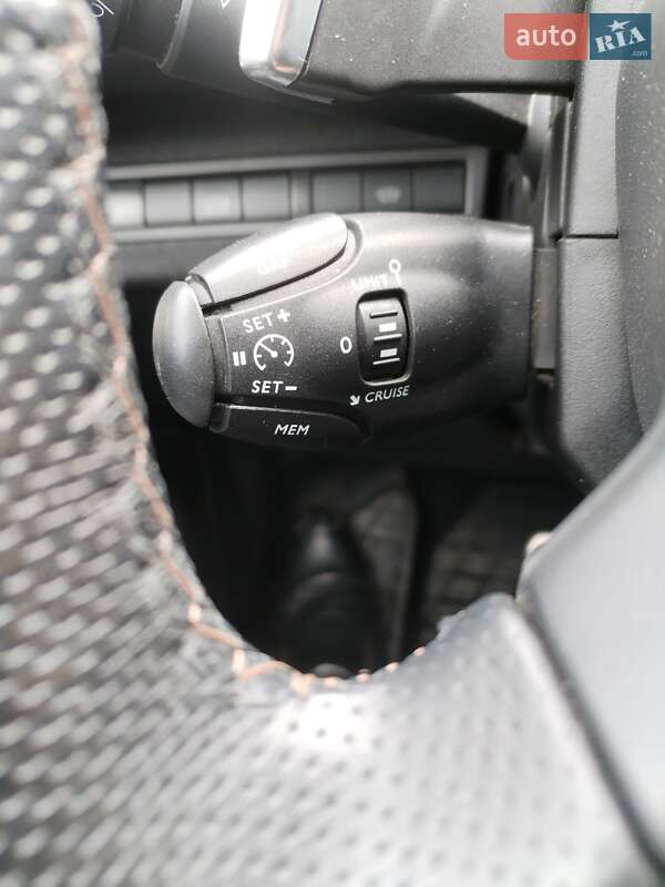 Позашляховик / Кросовер Peugeot 3008 2019 в Івано-Франківську