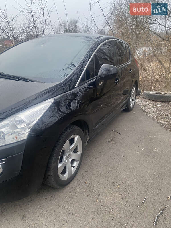 Внедорожник / Кроссовер Peugeot 3008 2009 в Калиновке