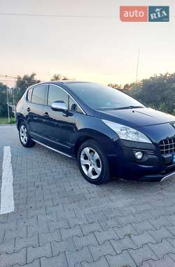 Позашляховик / Кросовер Peugeot 3008 2010 в Чернівцях