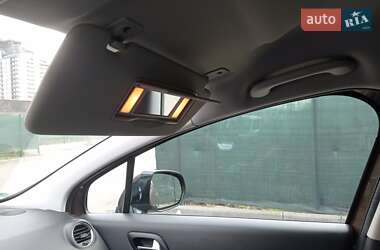 Позашляховик / Кросовер Peugeot 3008 2014 в 