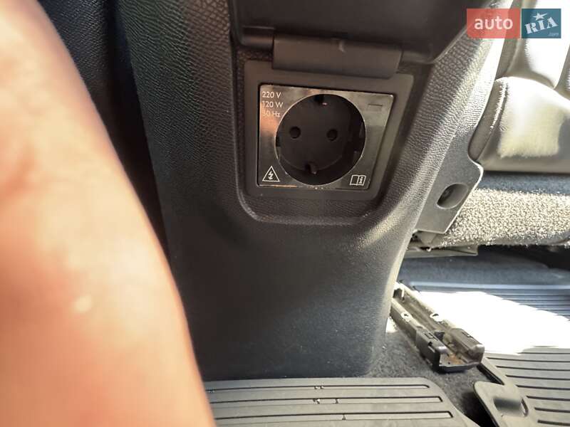 Позашляховик / Кросовер Peugeot 3008 2017 в Києві фото 23 Позашляховик / Кросовер Peugeot 3008 2017 в Києві