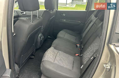 Позашляховик / Кросовер Peugeot 3008 2010 в 