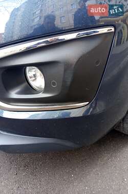 Позашляховик / Кросовер Peugeot 3008 2015 в 