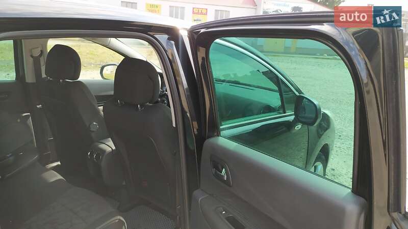 Позашляховик / Кросовер Peugeot 3008 2011 в Бердичеві