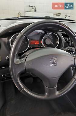 Внедорожник / Кроссовер Peugeot 3008 2011 в 