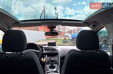 Позашляховик / Кросовер Peugeot 3008 2012 в 