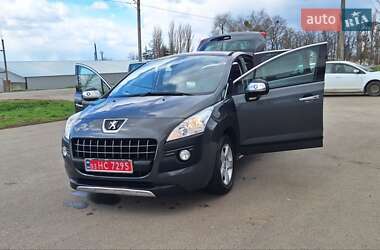 Позашляховик / Кросовер Peugeot 3008 2012 в 