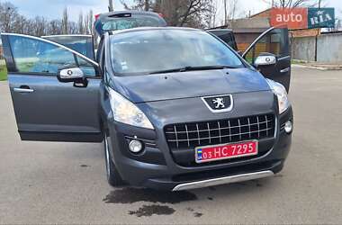 Позашляховик / Кросовер Peugeot 3008 2012 в 