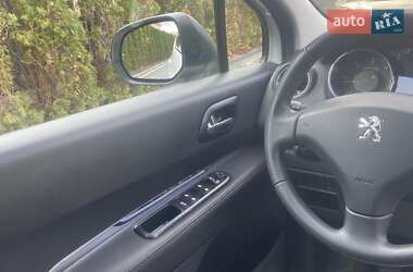 Внедорожник / Кроссовер Peugeot 3008 2014 в 