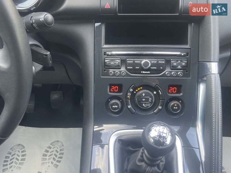 Внедорожник / Кроссовер Peugeot 3008 2014 в Стрые