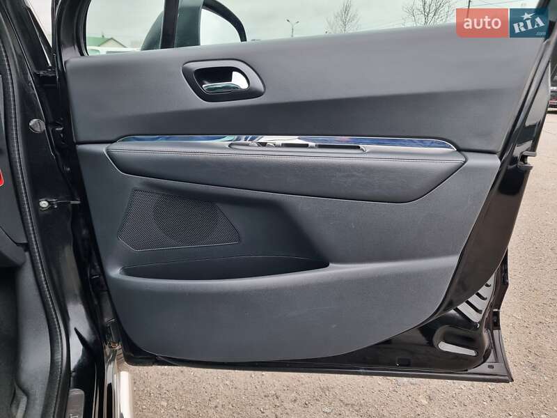 Позашляховик / Кросовер Peugeot 3008 2011 в Хмельницькому