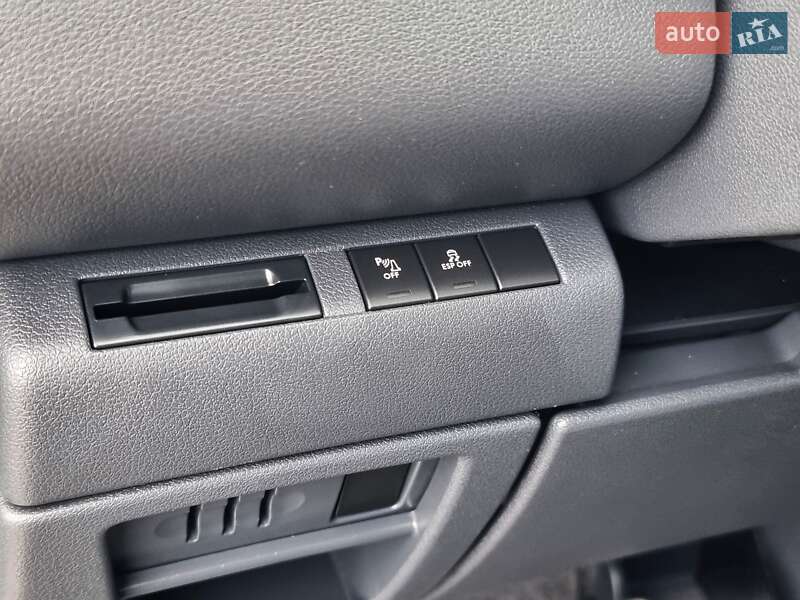 Позашляховик / Кросовер Peugeot 3008 2011 в Хмельницькому