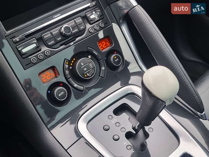 Позашляховик / Кросовер Peugeot 3008 2011 в Хмельницькому