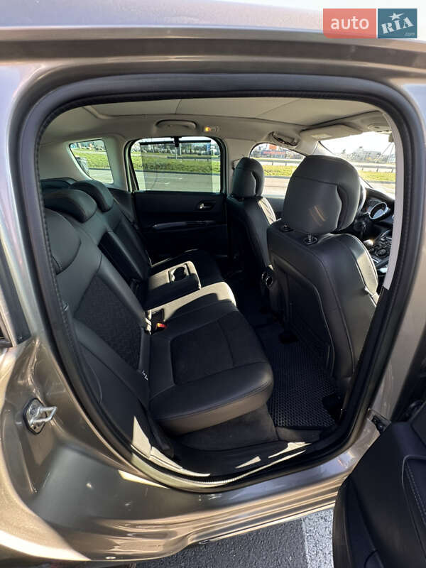 Позашляховик / Кросовер Peugeot 3008 2014 в Львові