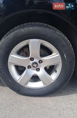 Внедорожник / Кроссовер Peugeot 3008 2010 в 