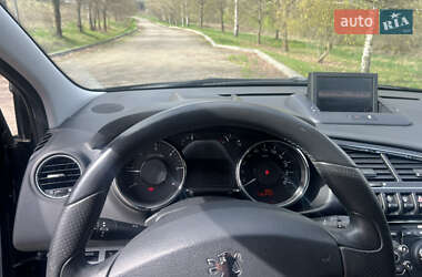 Внедорожник / Кроссовер Peugeot 3008 2010 в 