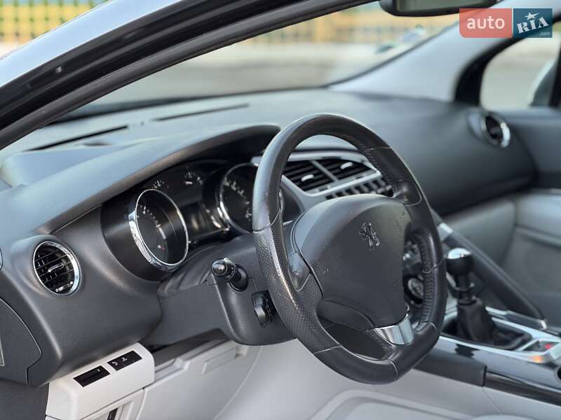 Внедорожник / Кроссовер Peugeot 3008 2010 в Староконстантинове