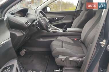 Позашляховик / Кросовер Peugeot 3008 2020 в 