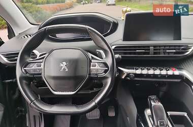 Позашляховик / Кросовер Peugeot 3008 2020 в 
