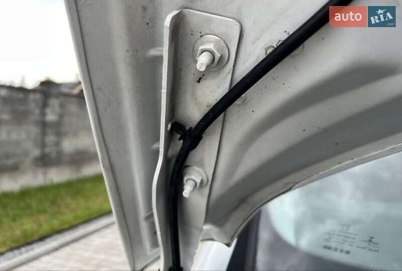 Внедорожник / Кроссовер Peugeot 3008 2015 в Ровно