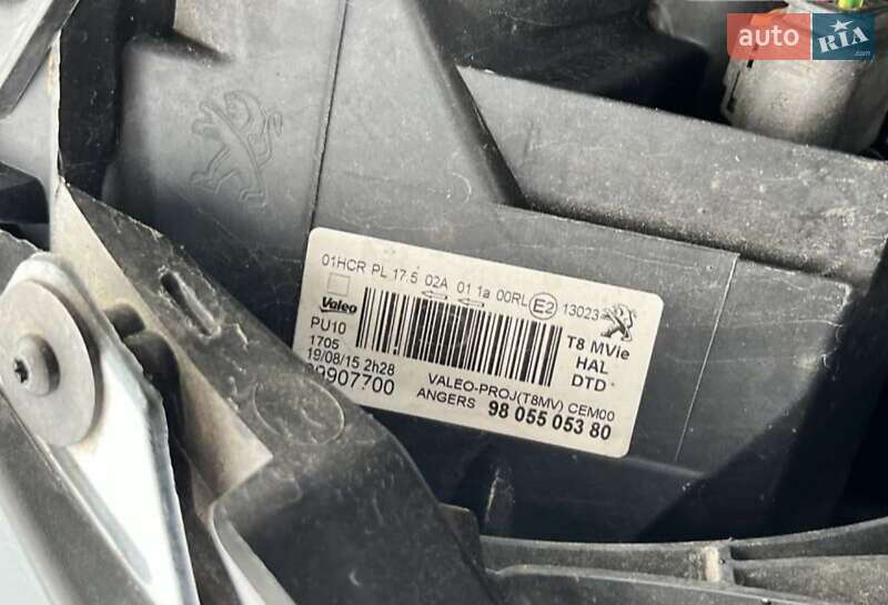 Внедорожник / Кроссовер Peugeot 3008 2015 в Ровно