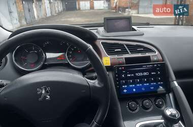 Позашляховик / Кросовер Peugeot 3008 2009 в 