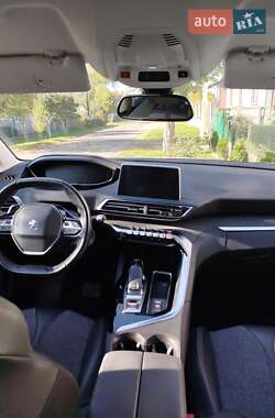 Внедорожник / Кроссовер Peugeot 3008 2017 в 