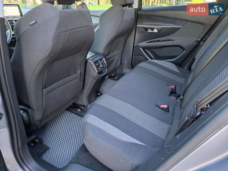 Позашляховик / Кросовер Peugeot 3008 2019 в Рівному
