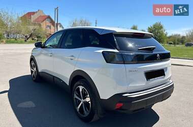 Внедорожник / Кроссовер Peugeot 3008 2021 в 