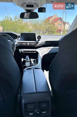 Внедорожник / Кроссовер Peugeot 3008 2021 в 