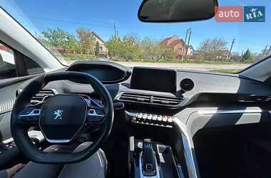 Внедорожник / Кроссовер Peugeot 3008 2021 в 