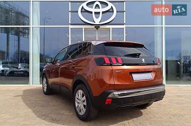 Внедорожник / Кроссовер Peugeot 3008 2018 в 